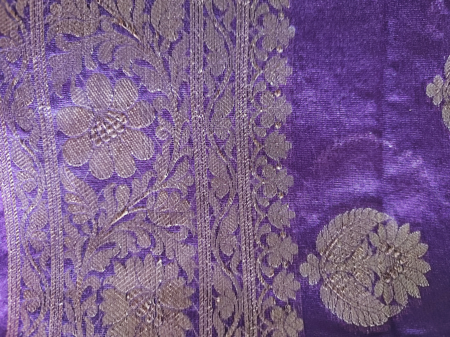 Janaki.universe-Warm Banarasi Buta with Antique Zari border Sarees