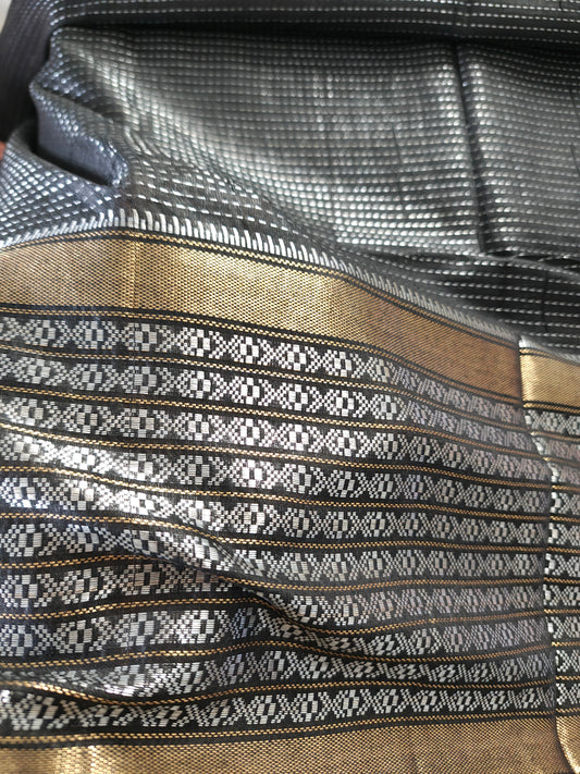 Janaki.universe - Semi Tussar