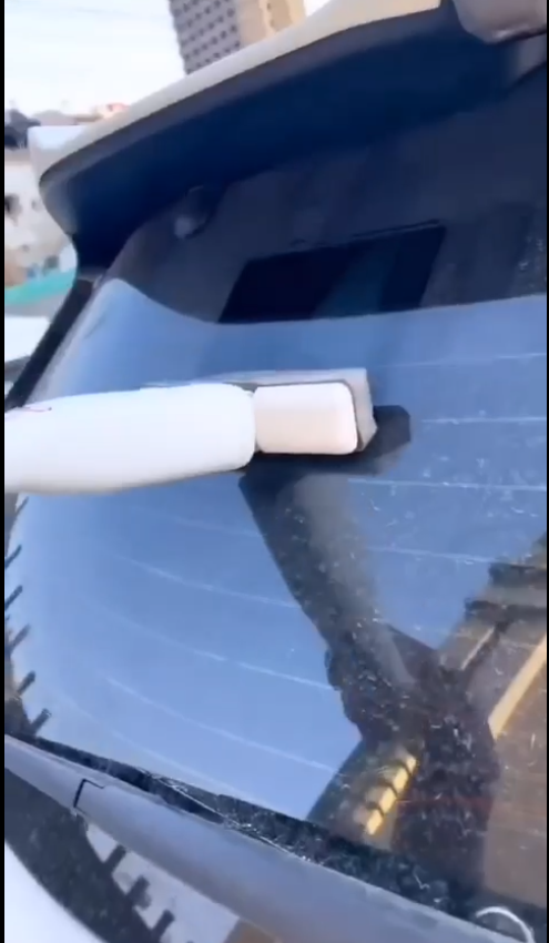 Crystal-Clean Cleaning Mop – Streak-Free Shine Every Time