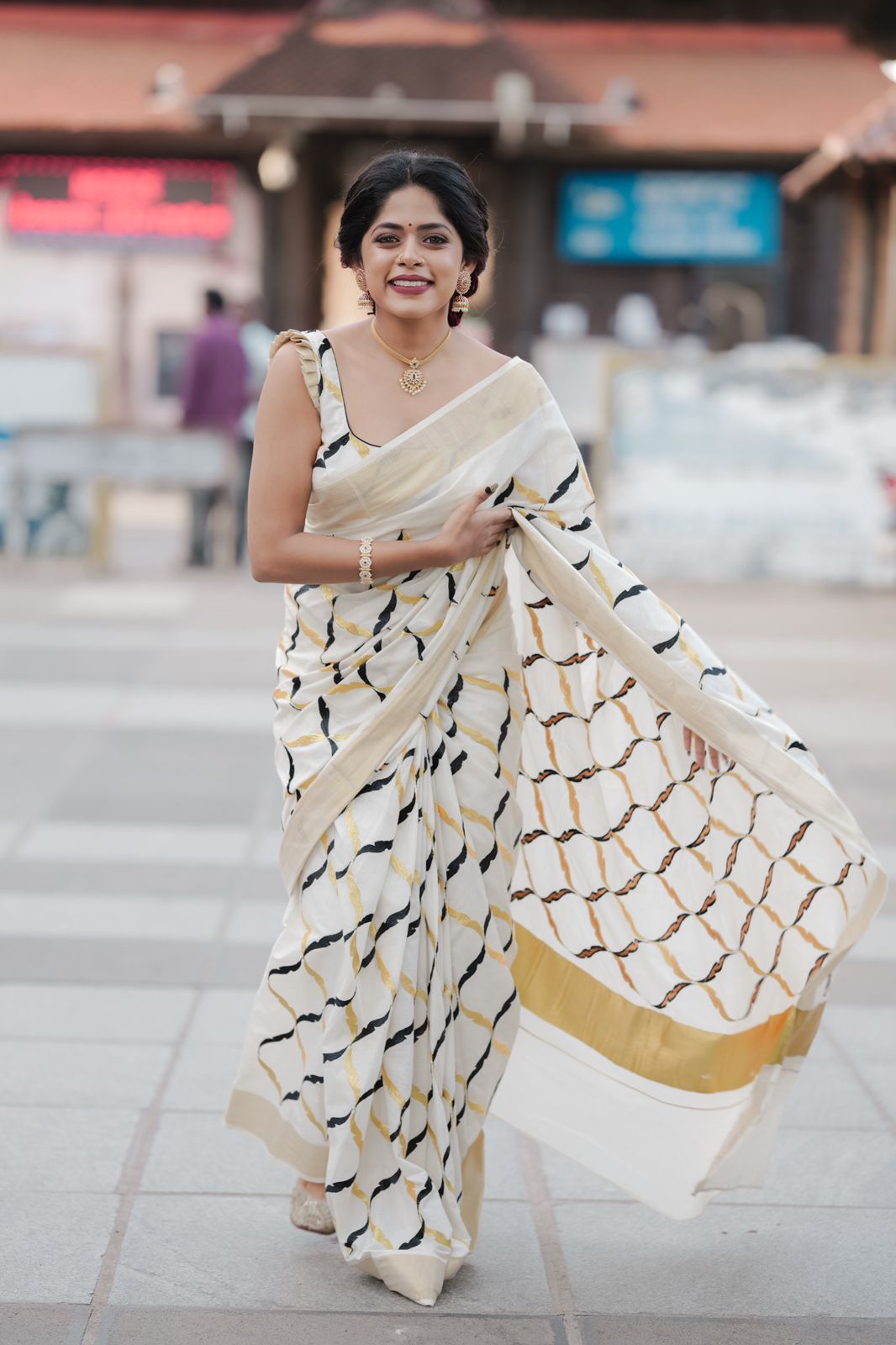Black chain saree