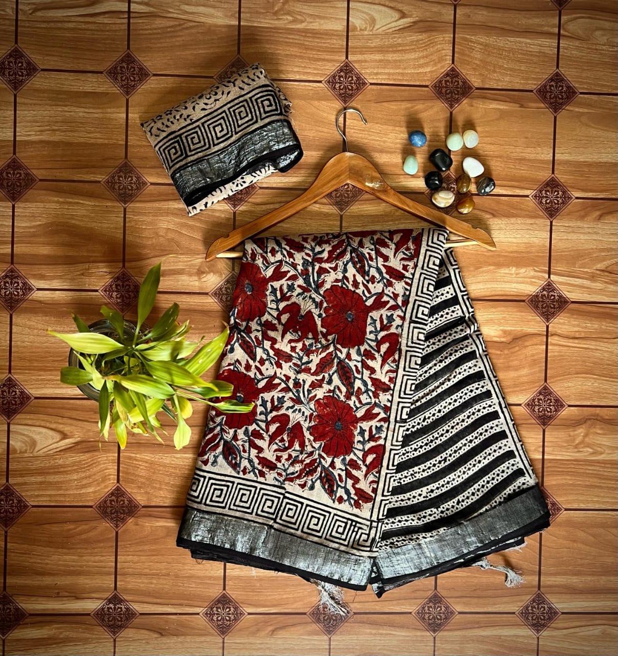 Janaki.universe - Linen slub Cotton Saree with Hand block print design