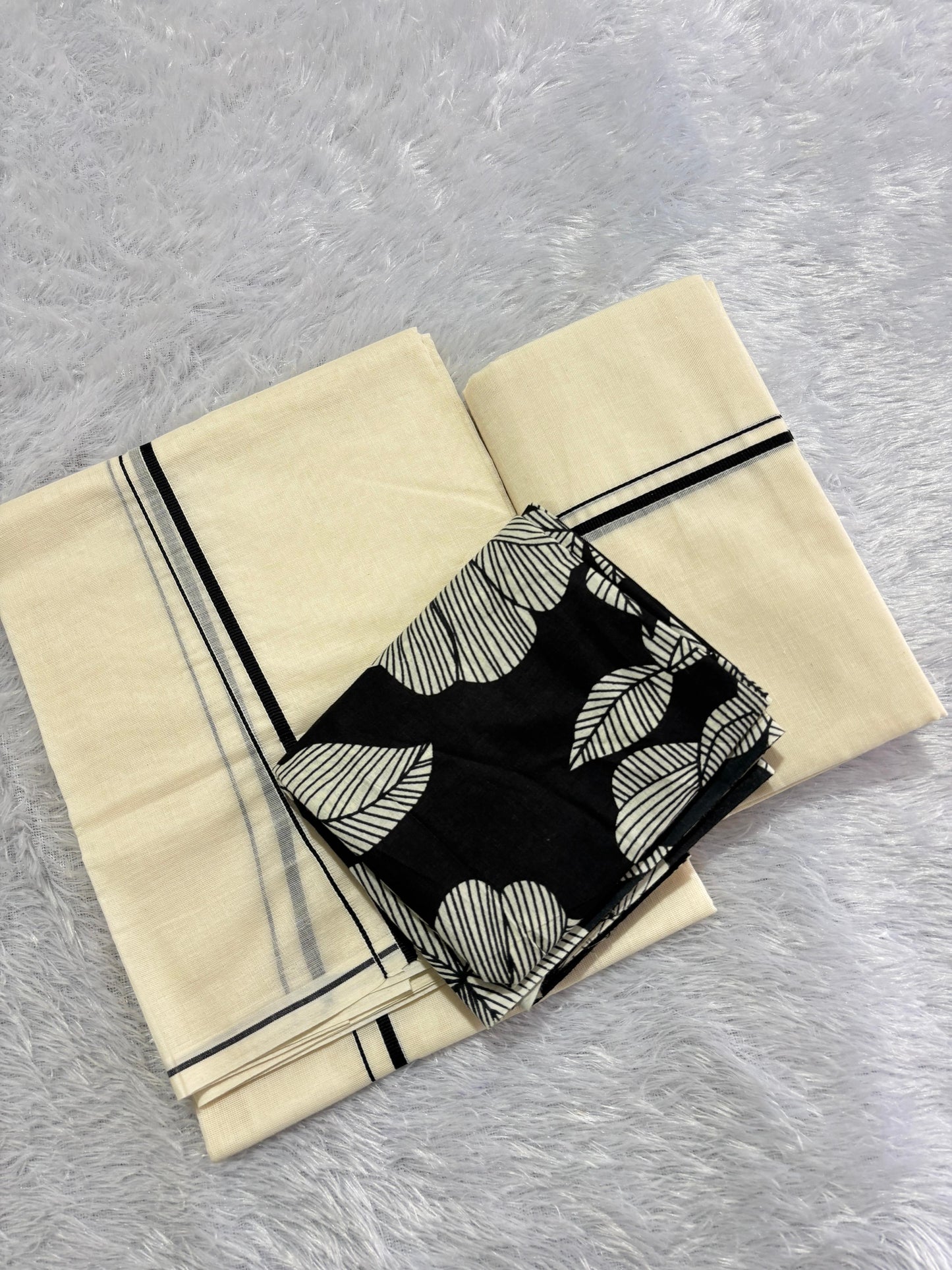 Original puliyilakara set mundu with cotton printed blouse
