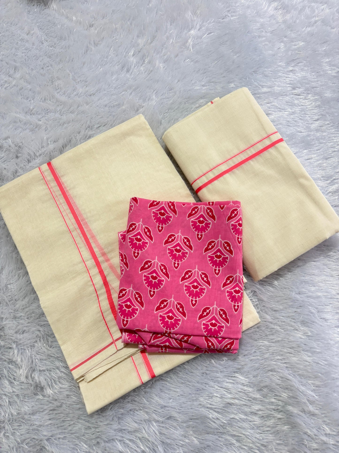 Original puliyilakara set mundu with cotton printed blouse
