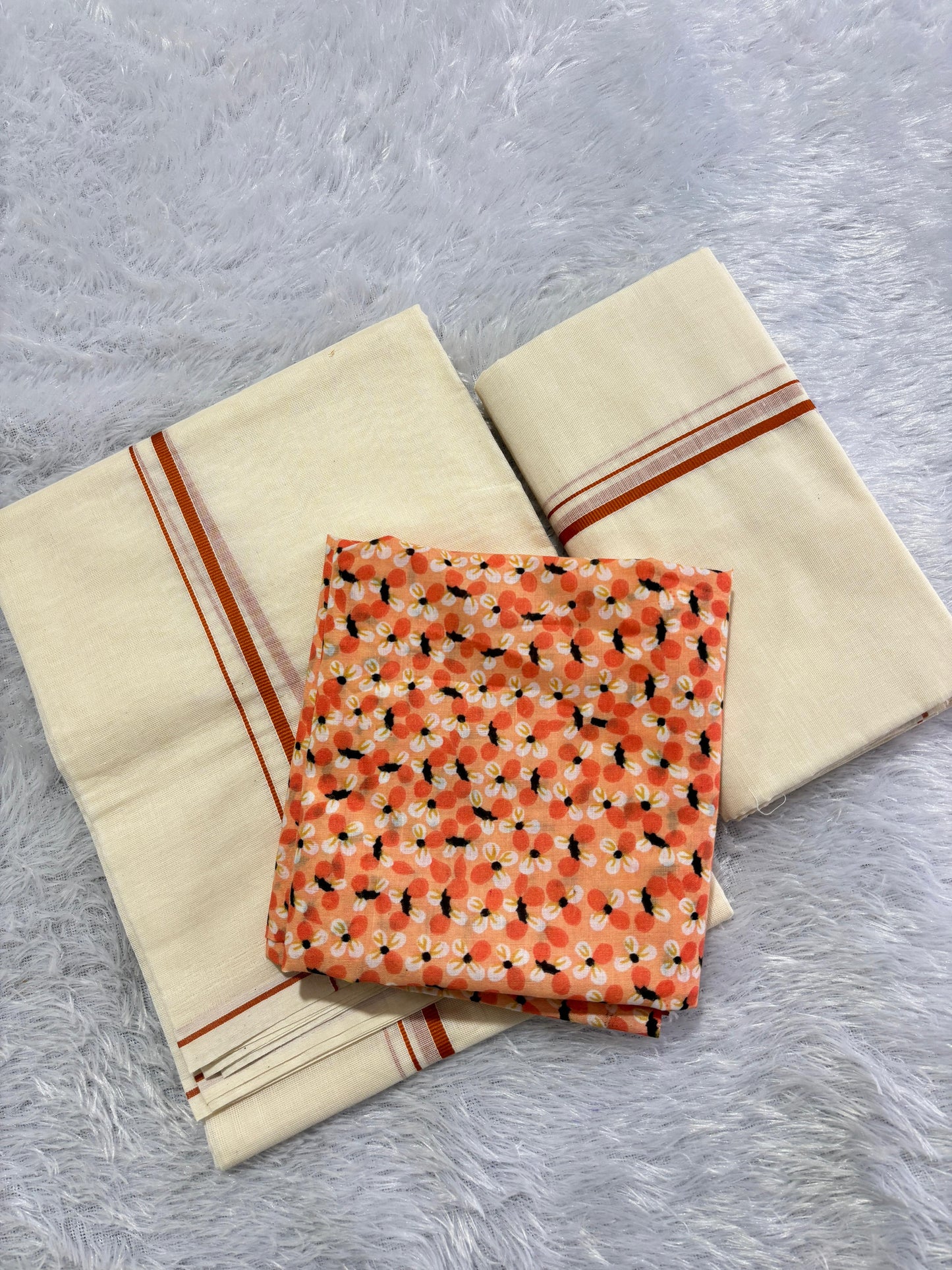 Original puliyilakara set mundu with cotton printed blouse
