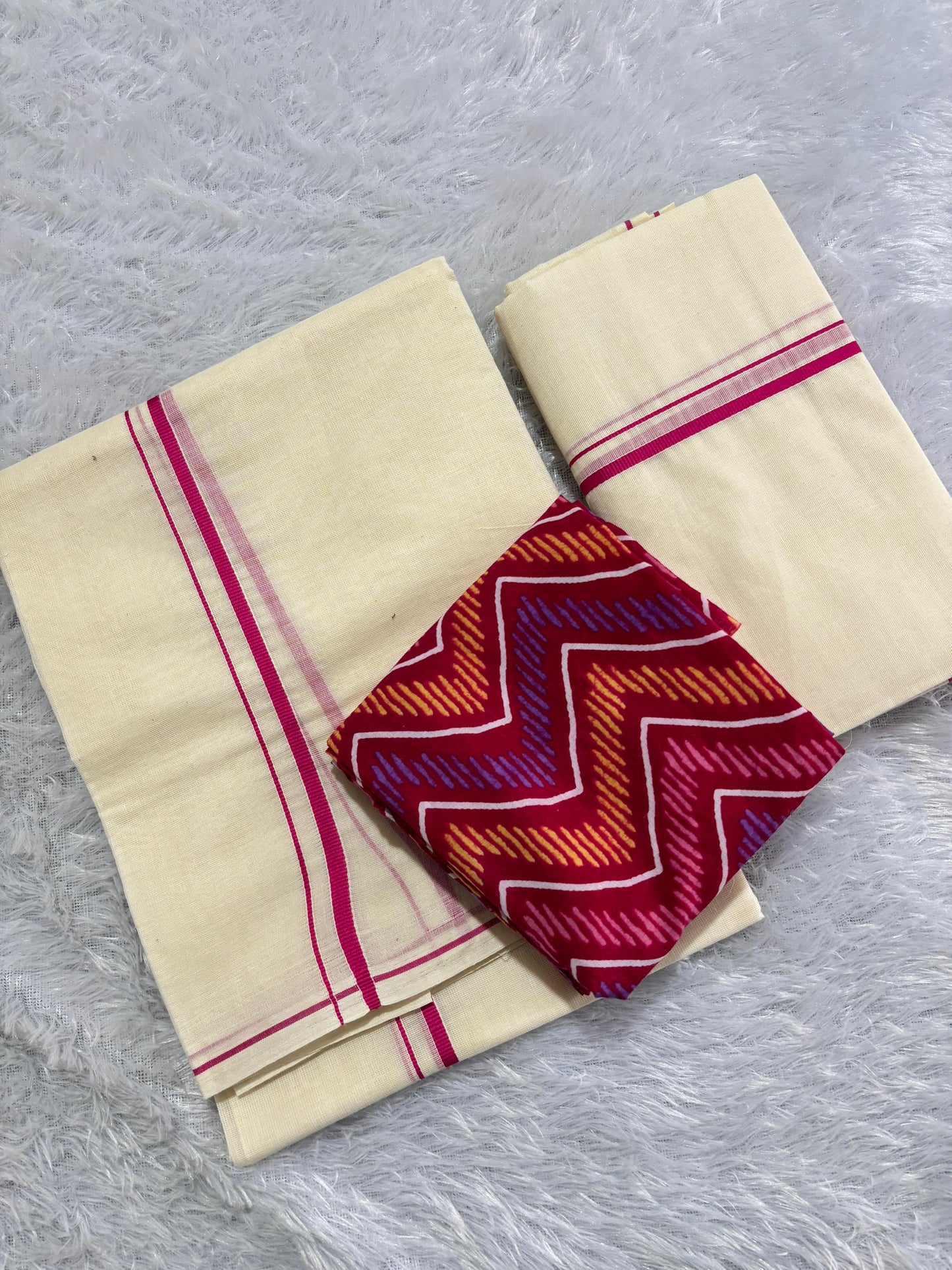 Original puliyilakara set mundu with cotton printed blouse