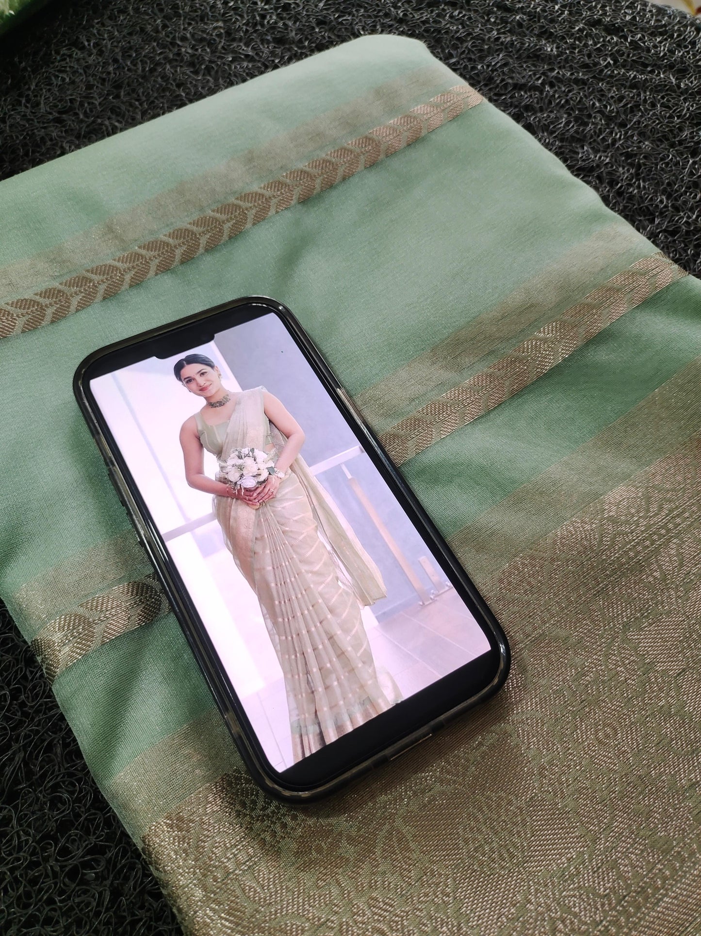 Dress Like sanyia