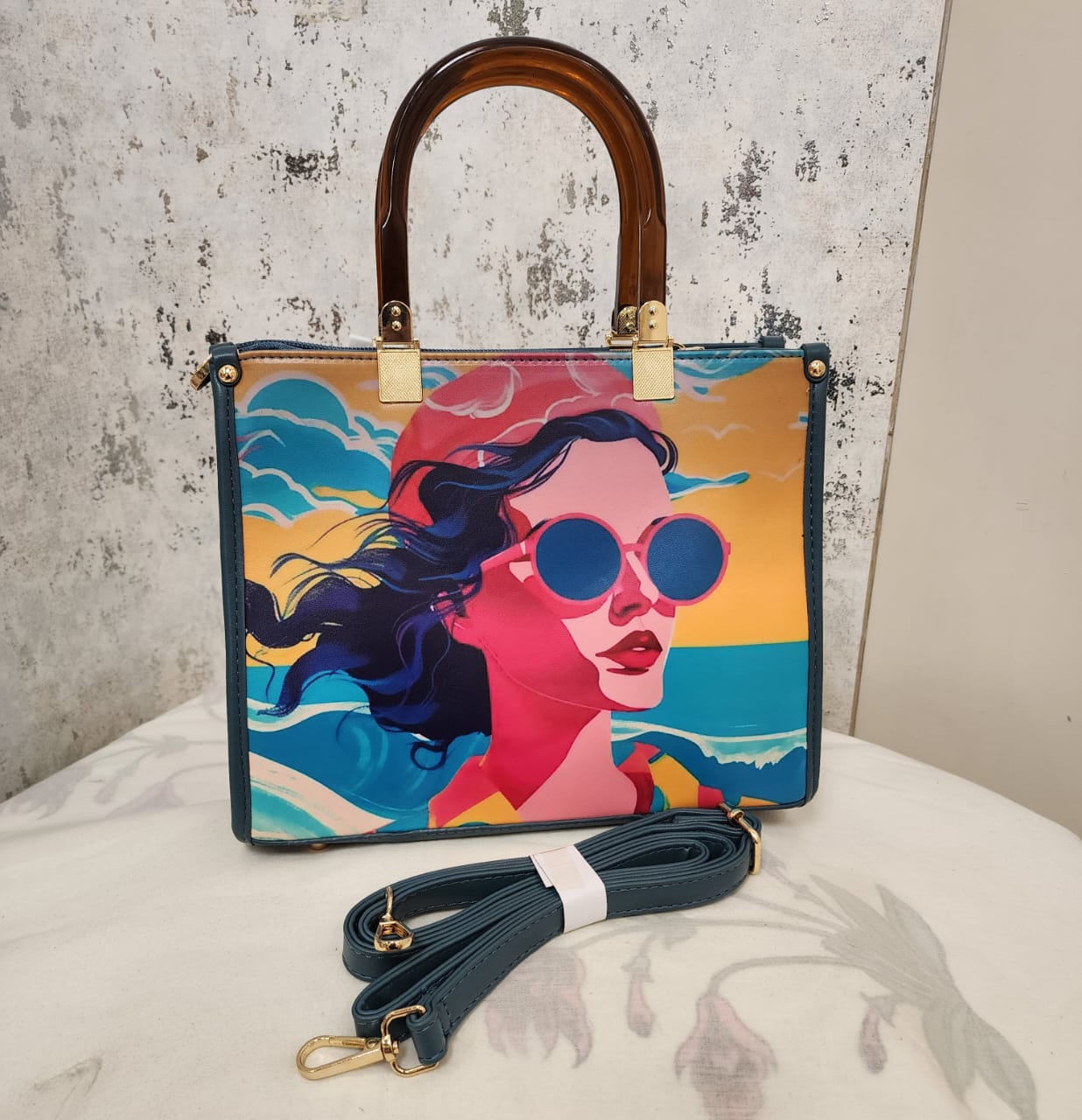 The gurlz tote Bag
